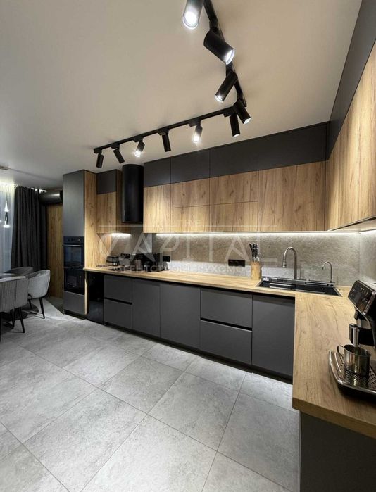 Продажа квартиры ул. Кадетский Гай, ЖК Медовый, Соломенский р-н