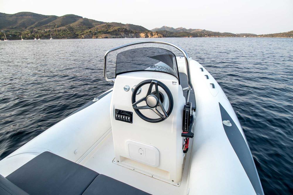 Nowa łódź RIB: BSC 50 - dł.:4,93m/10os. - od boatcenter.pl