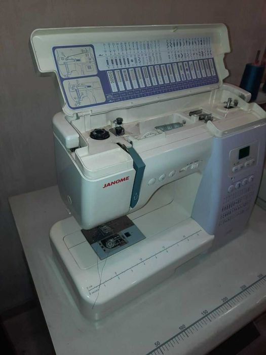 Швейна машинка, ціна договірна