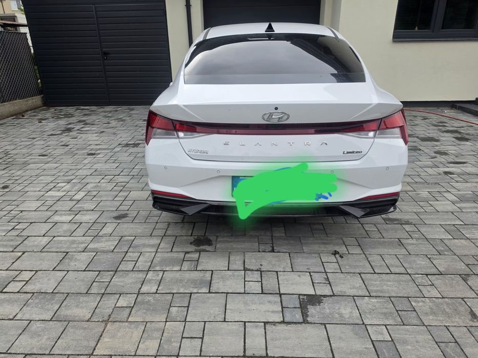 Hyundai Elantra 2021