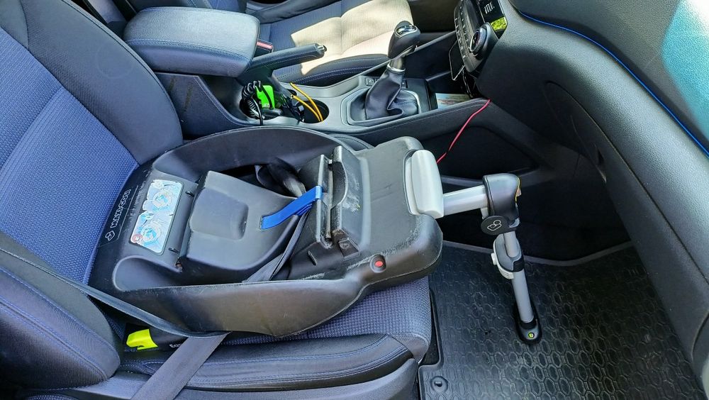Fotelik samochodowy Maxi Cosi plus baza easyfix 2w1