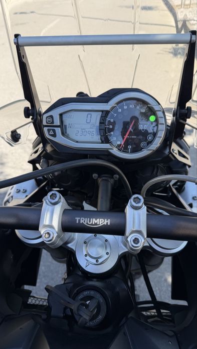 Triump Tiger Xca 800