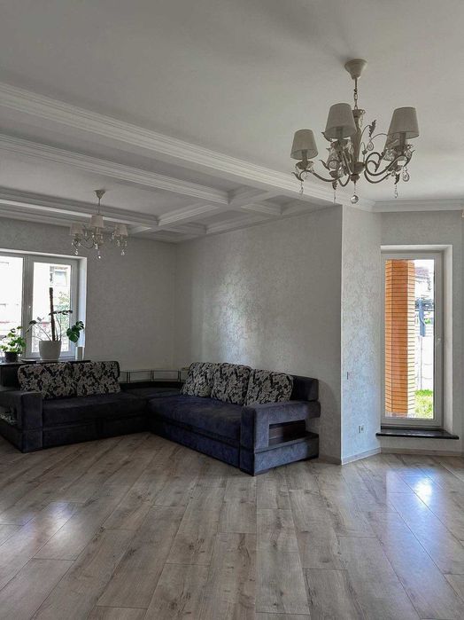 БудинокЧервоні гориКолоденка