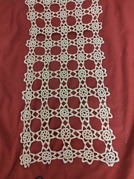 Dwa bieżniki serwetki  koronka bawełniana rękodzieło