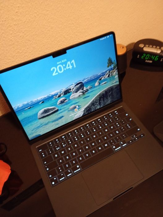 MacBook Air M3 13" 2024 – Como Novo – Apple Chip M3