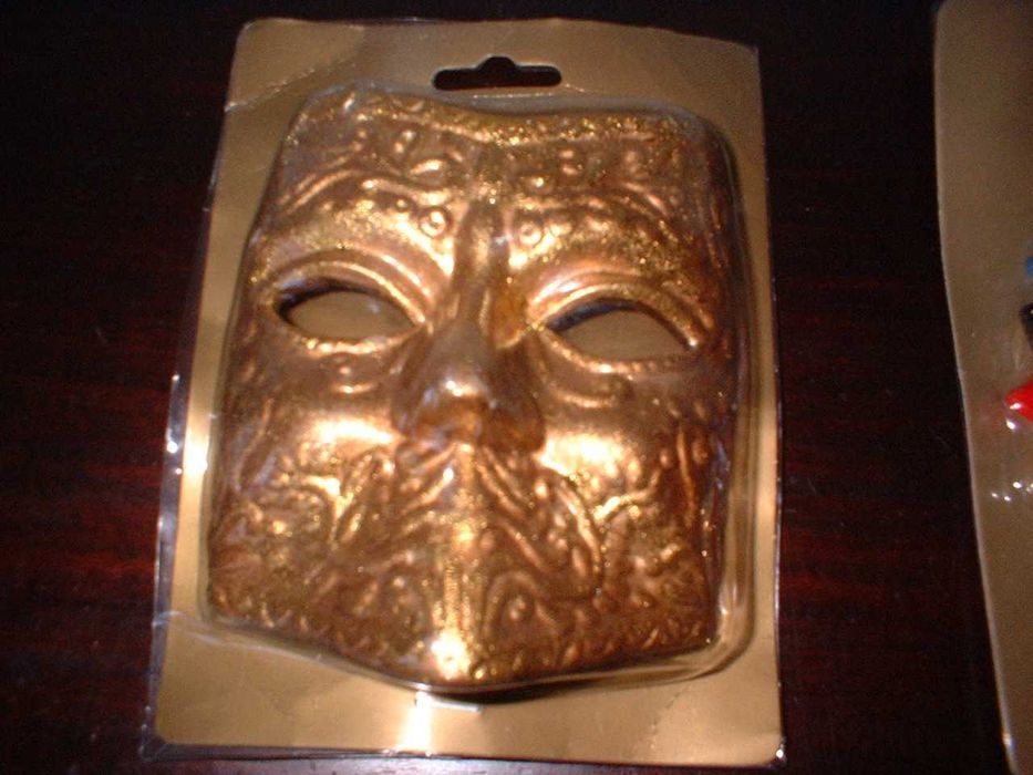 Máscaras venezianas de porcelana pintadas à mão 4
