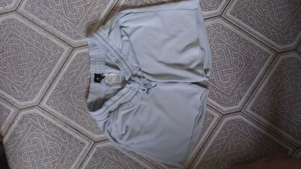 Męskie spodenki H&M roz.XL