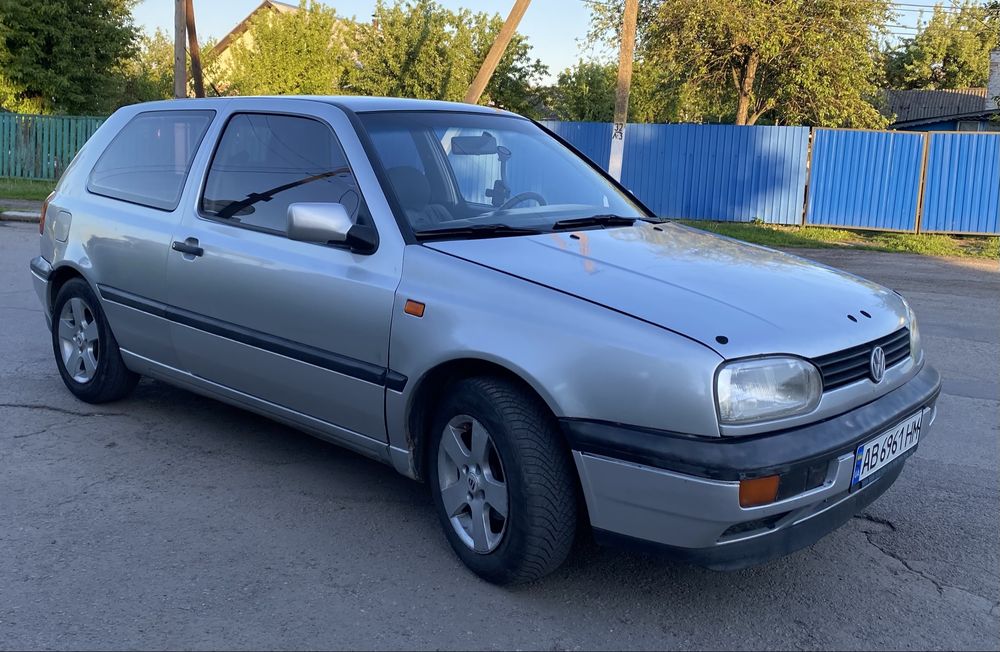 Продам Volkswagen Golf 3 1995 газ/бензин