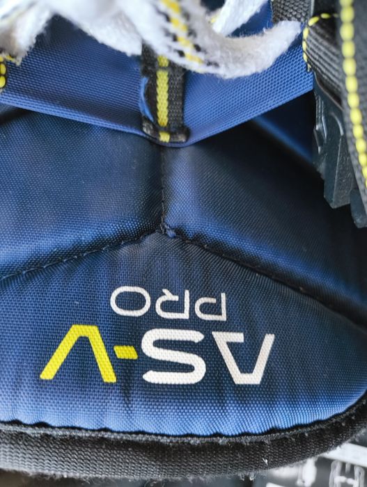 CCM as-v pro Senior S spodenki hokejowe top