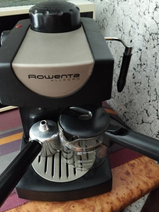 Продам кофеварку