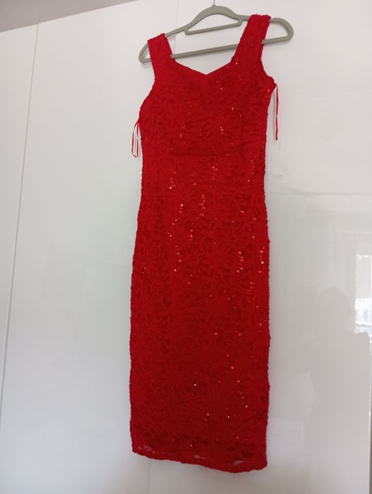 Sukienka czerwona Quiz