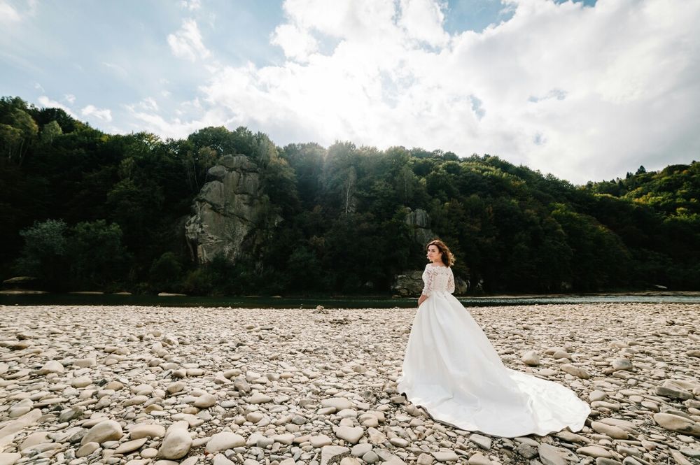 Весільне плаття (безрозмірне, універсальне).