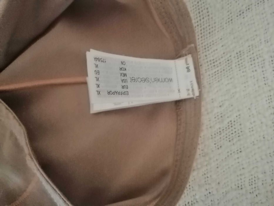 cintas modeladoras senhora Triumph 42 e Women Secret xl como novas