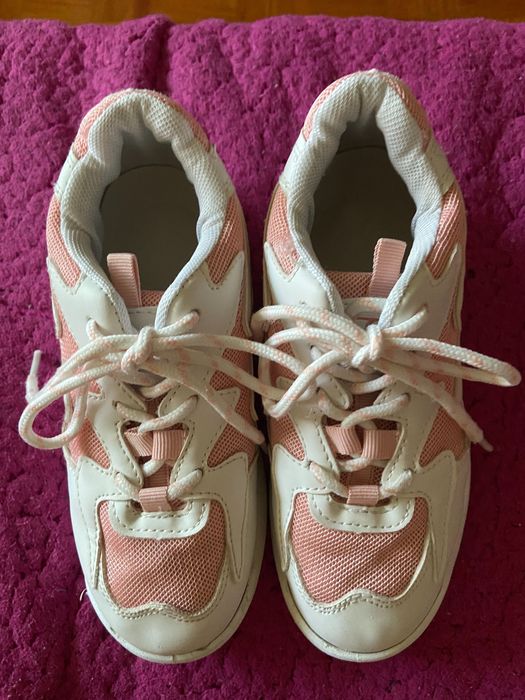 Girls' Shoes Size 32