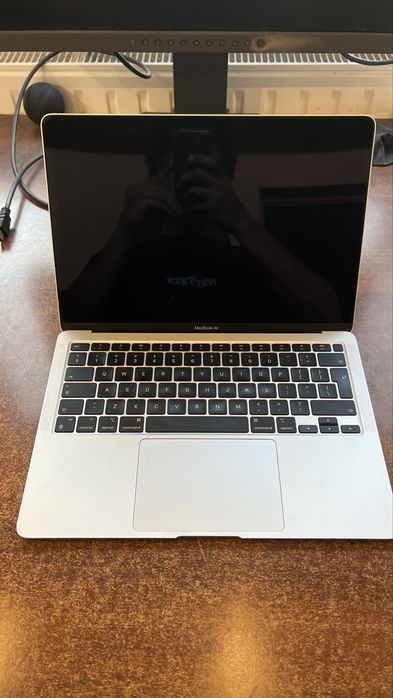MacBook Air A2337 M1 16 GB RAM 256 GB SSD 2020
