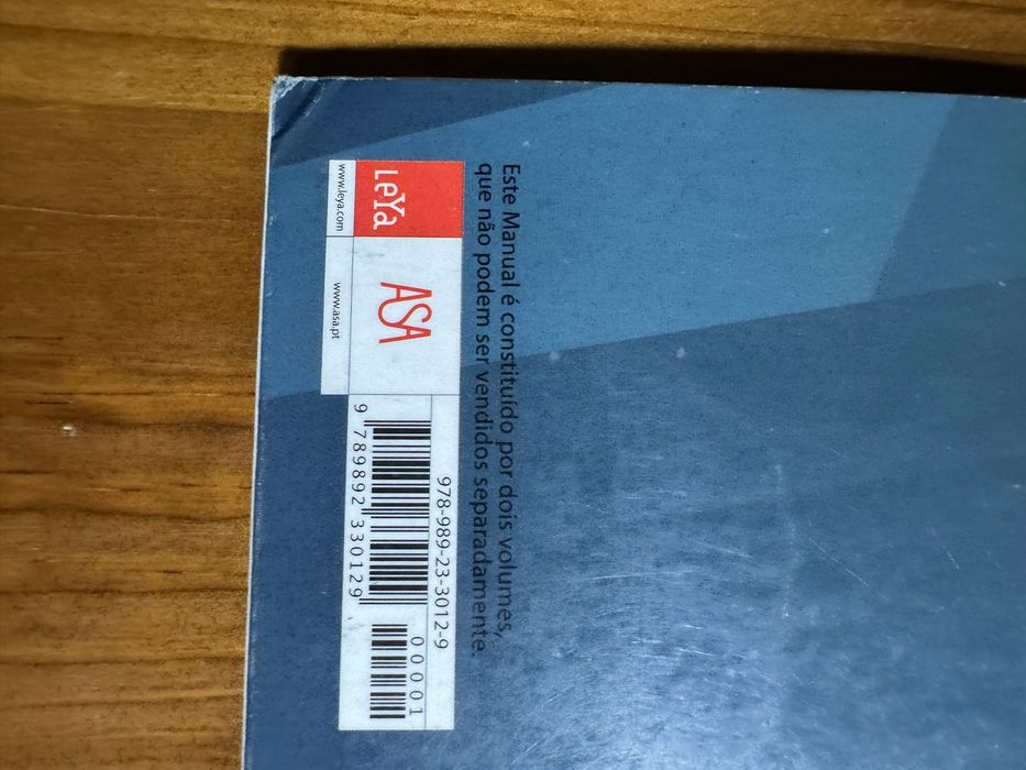 Livro escolar e livro de apoio para matematica m,PI9.