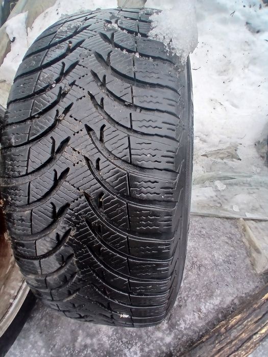 Колеса ауді Audi а4б8 R16 5×112 з зимнею резиною