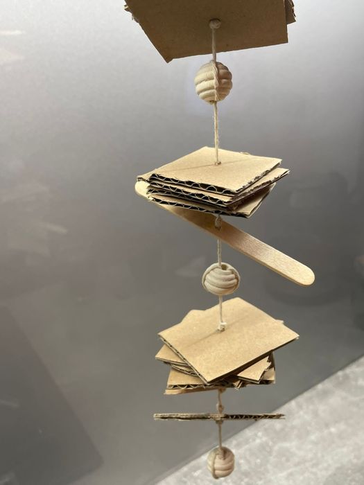 Zabawka dla małych papug