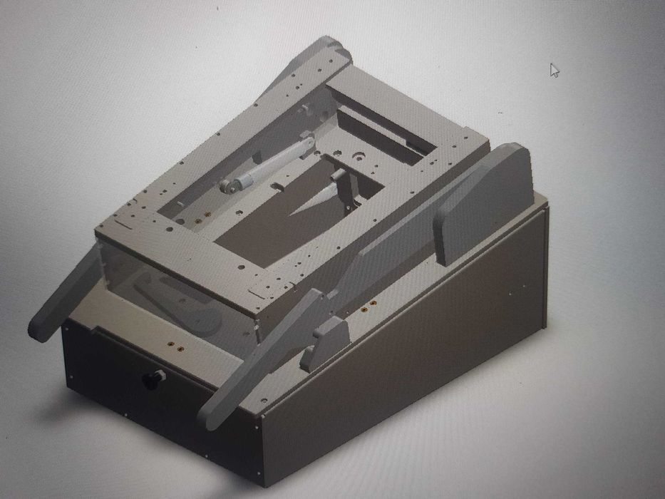 Desenhador de peças industrias, maquinas e quadros eletricos 2D e 3D