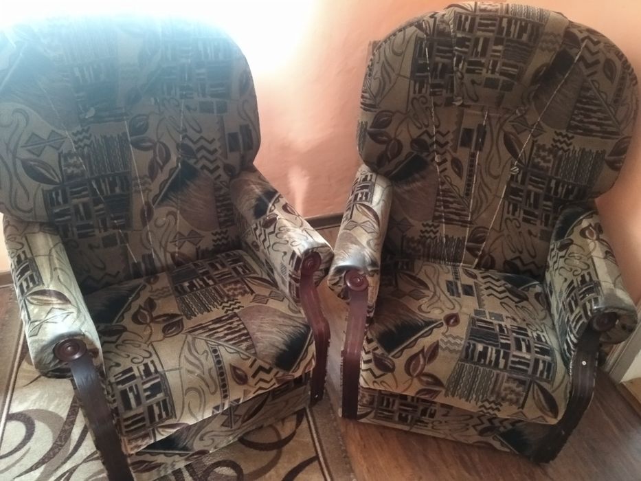 Продам м'які крісла