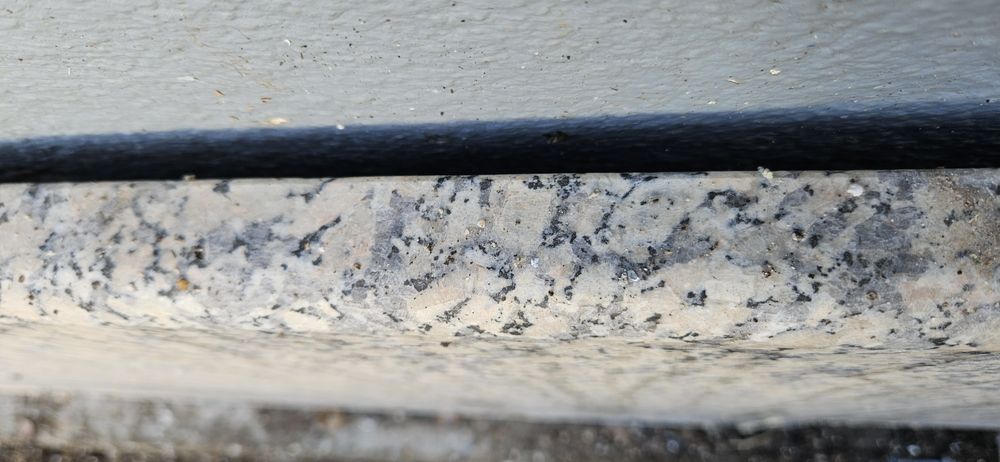 Tampo pedra recortado