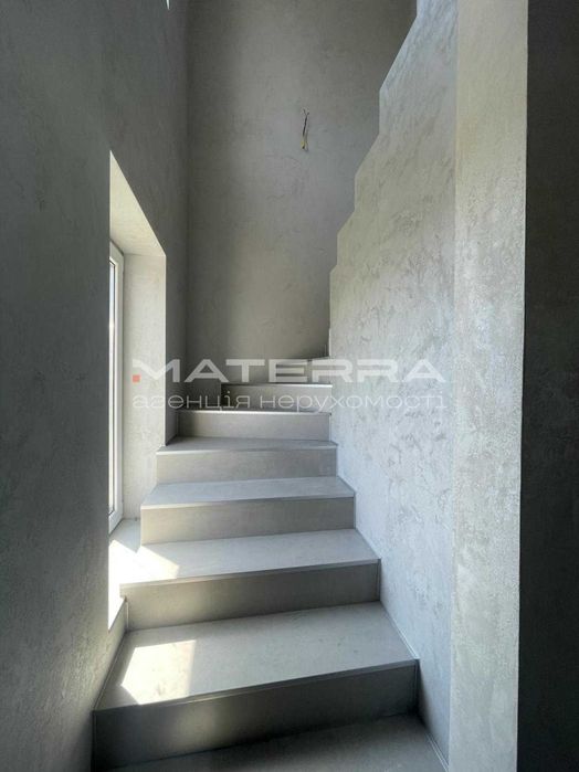 Продаж дуплексу з ремонтом у с. Нове,94м2, центр поряд з школою