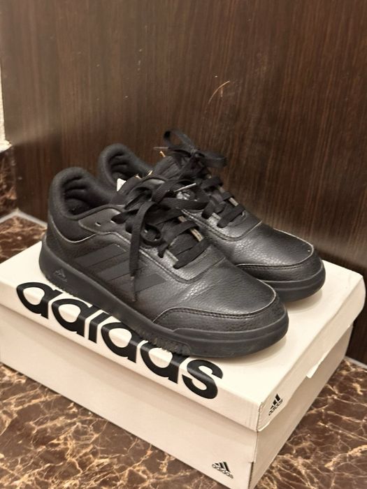 красовки adidas новіі