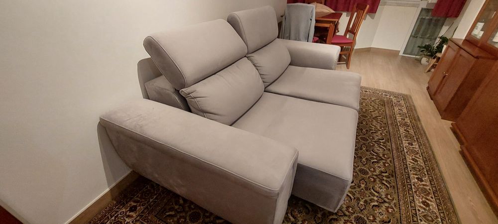 Sofá 3 lugares com com extensível