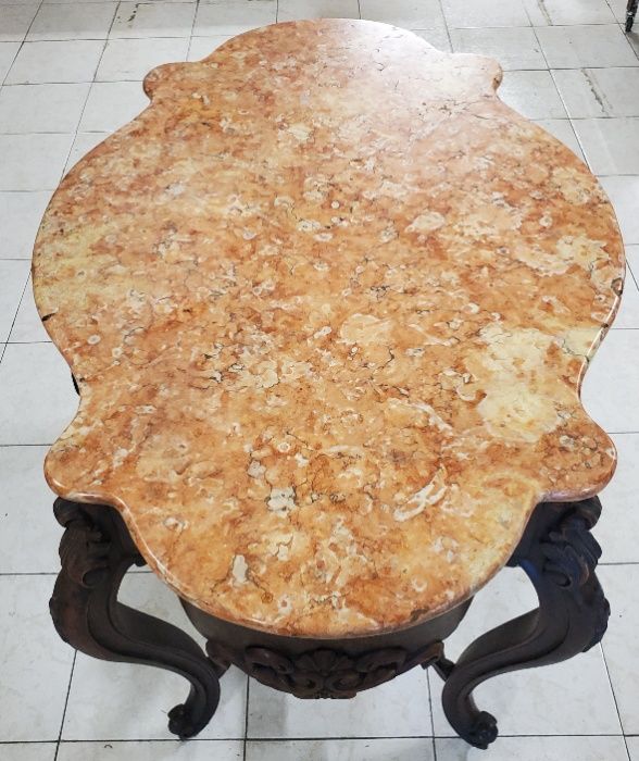 Mesa em Madeira Maciça c/Tampo em Pedra