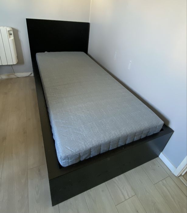 Cama IKEA Malm solteiro com estrado