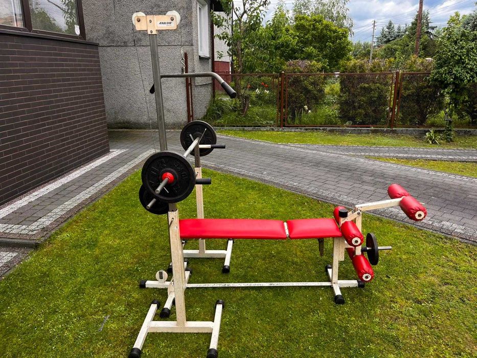 Atlas do ćwiczeń, zestaw treningowy siłowy