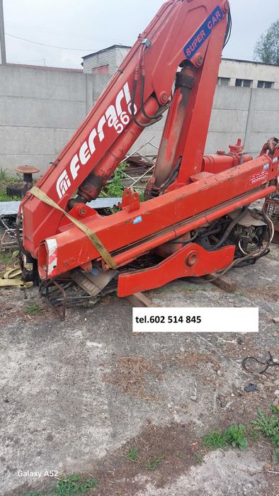 HDS Dźwig Ferrari 560