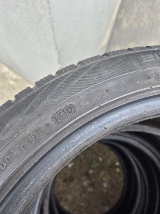 Opony zimowe 215/45r17