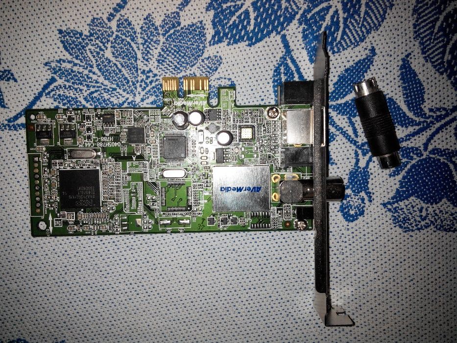 Гібридний TV- и FM-тюнер AVerTV Hybrid Speedy PCI-E h788-c