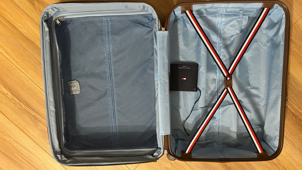 Walizka na kółkach Tommy Hilfiger