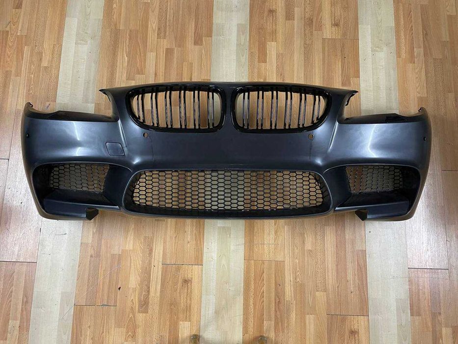 Передний бампер F10 M5 bmw Бампер Бмв ф10 м5 решетка BMW 5 10-17год