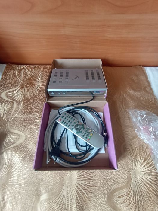 Продам спутниковый цифровой ресивер