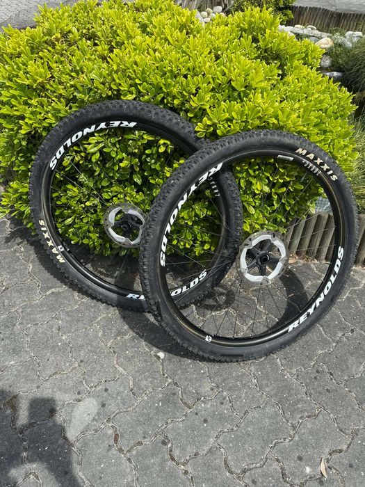Rodas 29 REYNOLDS Carbono 289 309 XC