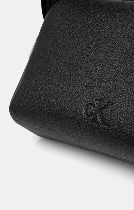 Продам сумку Calvin Klein, оригінал, широкий ремінь