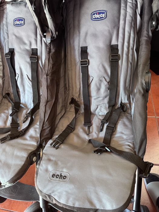 Carrinho de gémeos da chico