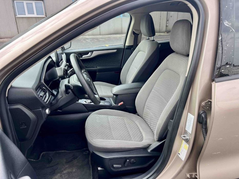 Продам Ford Escape