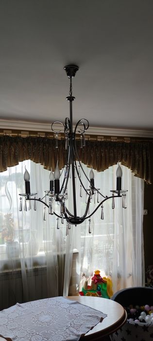 Elegancki żyrandol