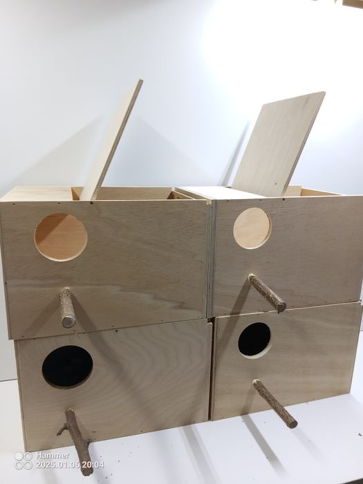 Zestaw 6 budek lęgowych dla papug falistych