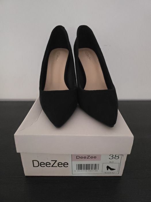 Buty na obcasie DeeZee