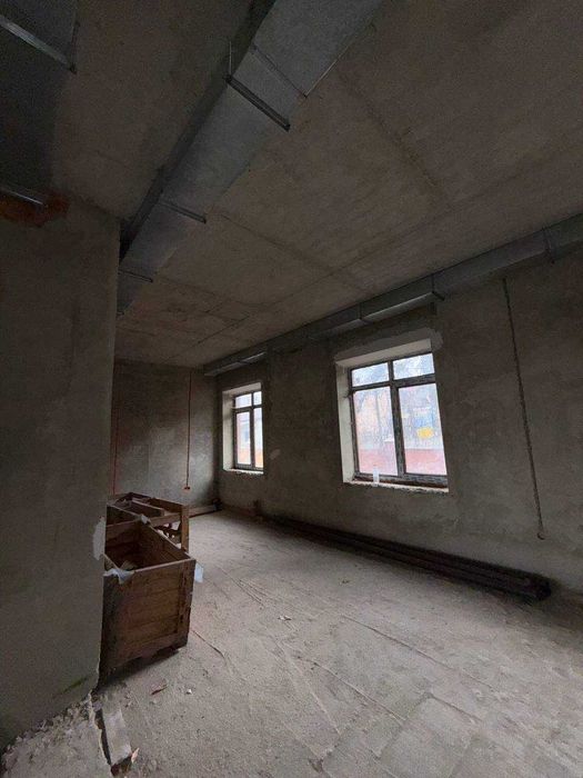 Продається комерційний об’єкт у центрі Чернівців