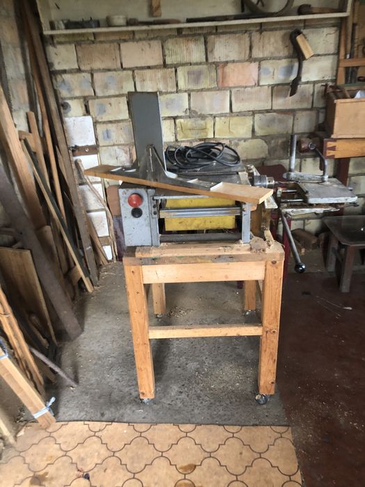 Станок деревообрабатывающий