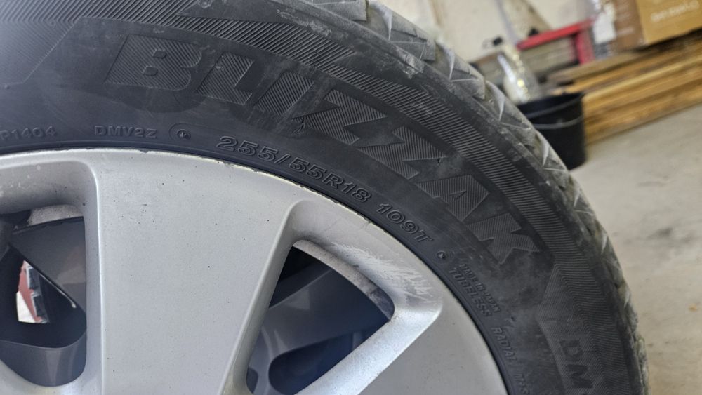 Bridgestone blizzak r18 255/55