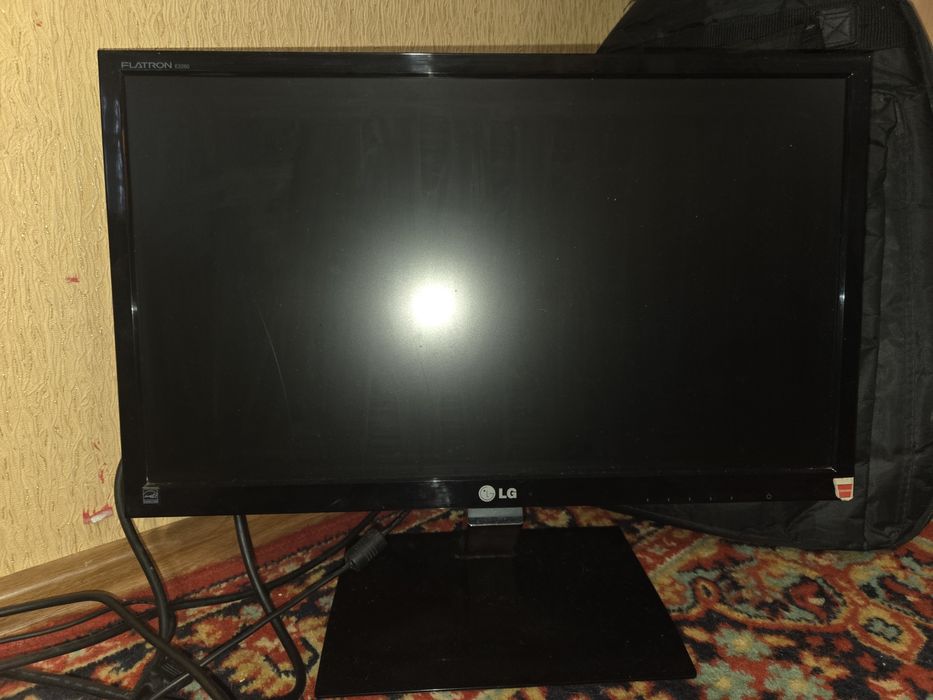 Продам монітор LG Catron E 2260