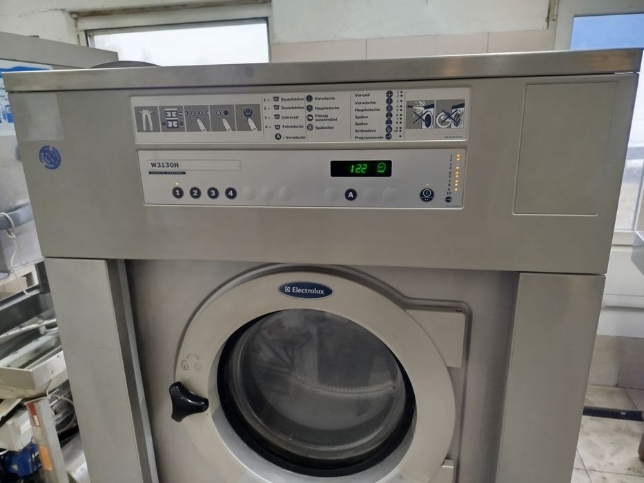 професійна пральна машина Electrolux 13-15 кг.