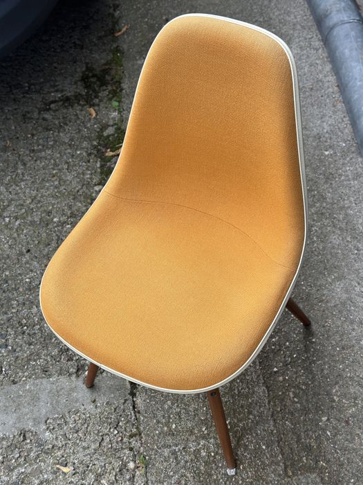 Krzesła | fotele  Eames Herman Miller “model DSW” para